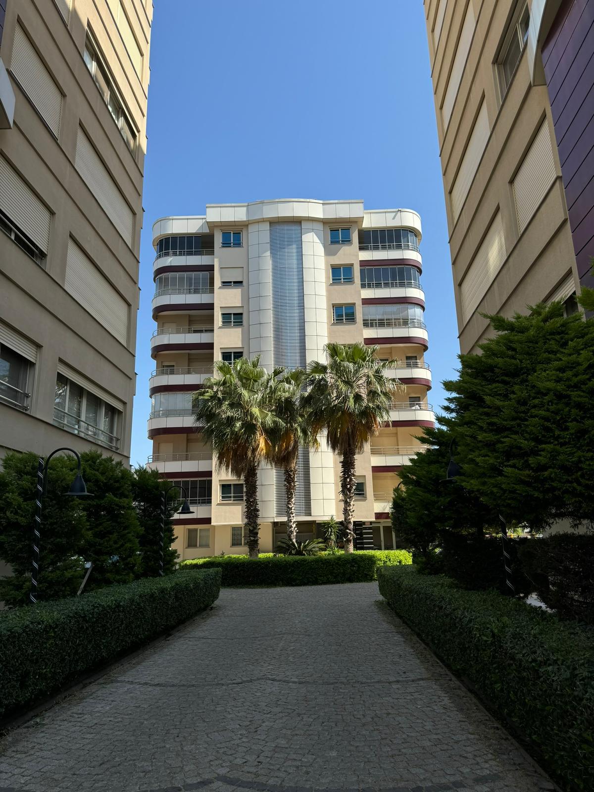 Bayraklı, İzmir - Bayram Aslan Sitesi görseli
